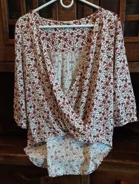 Floral Wrap Peasant Blouse i